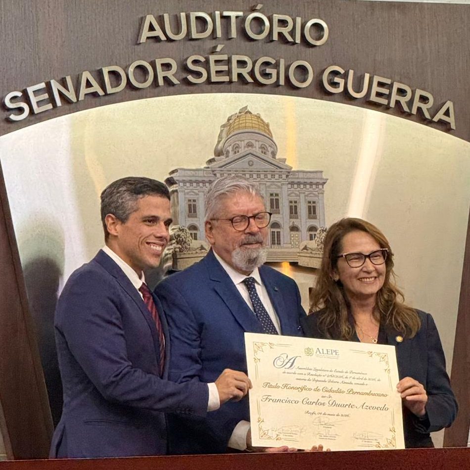 Assembleia Legislativa de Pernambuco concedeu o título de Cidadão Pernambucano ao Conselheiro de Embaixada, Francisco Carlos Duarte de Azevedo